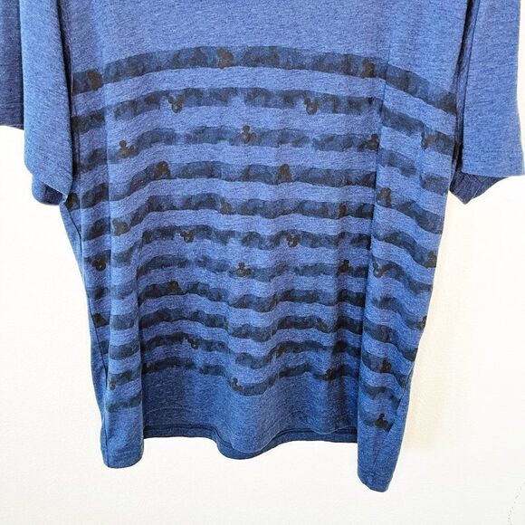 Uniqlo Disney Mickey Mouse Shirt Tee XL - Picture 3 of 10